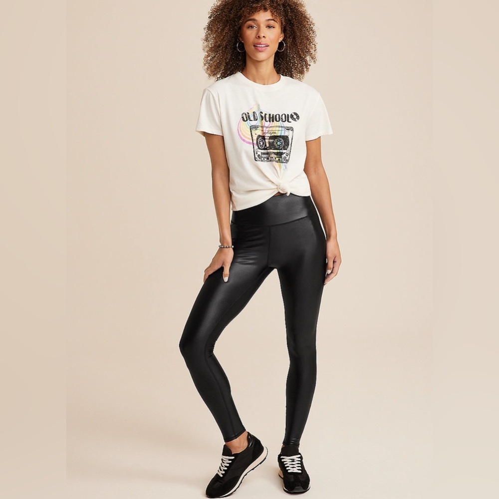 Maurice’s liquid shine high rise leggings size XL short